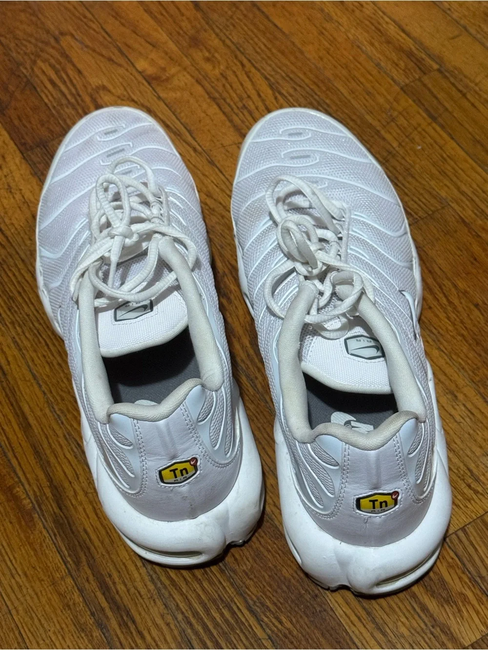 Nike Air Max Plus- Men’s Triple White. 604133-139 Sneakers
